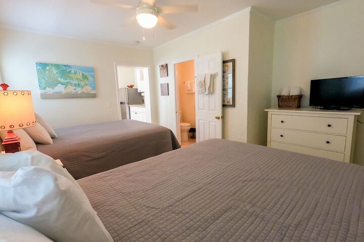 Room 28 of 62