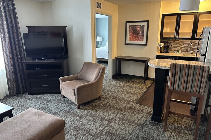 Staybridge Suites Minot by IHG