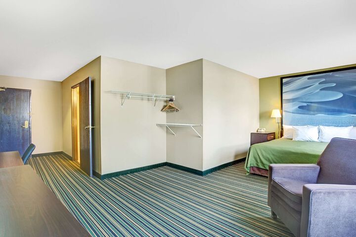 Room 22 of 25