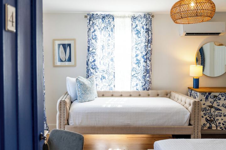 Room 100 of 130