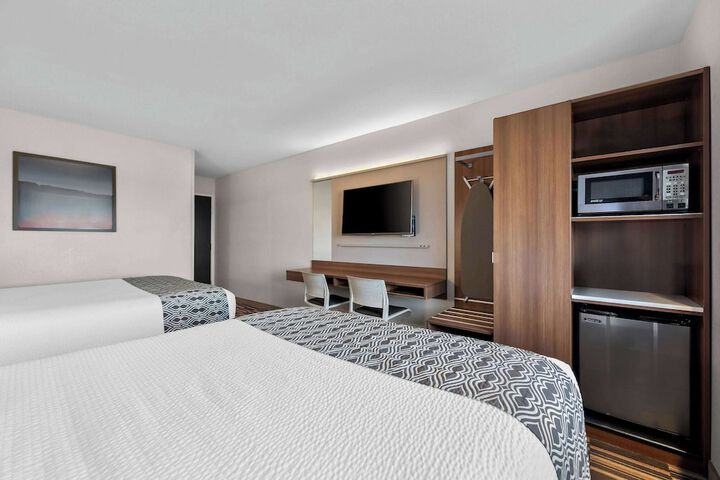 Microtel Inn & Suites by Wyndham Sweetwater