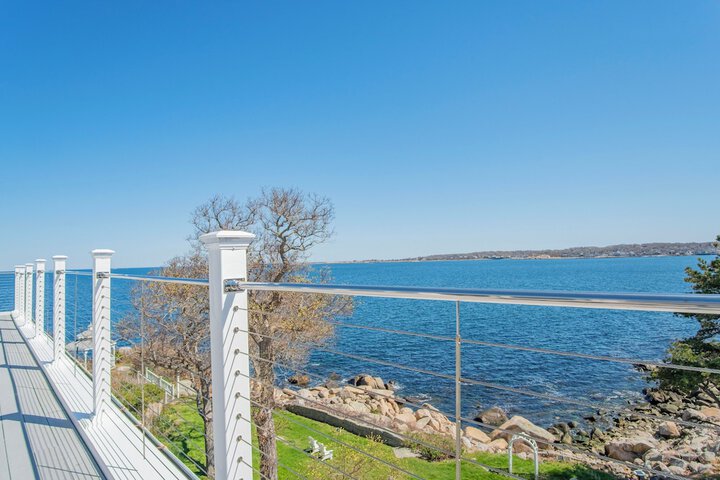 Sundeck 42 of 46