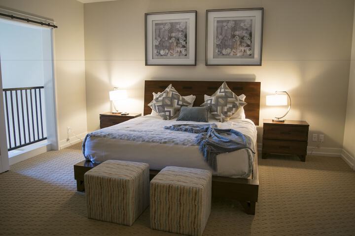 Room 12 of 34