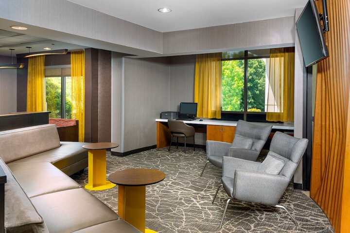 Business Center 24 of 24