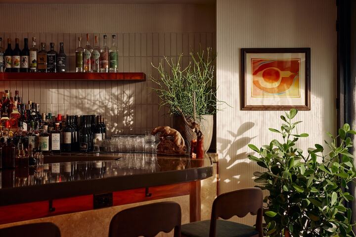 Dining 74 of 130