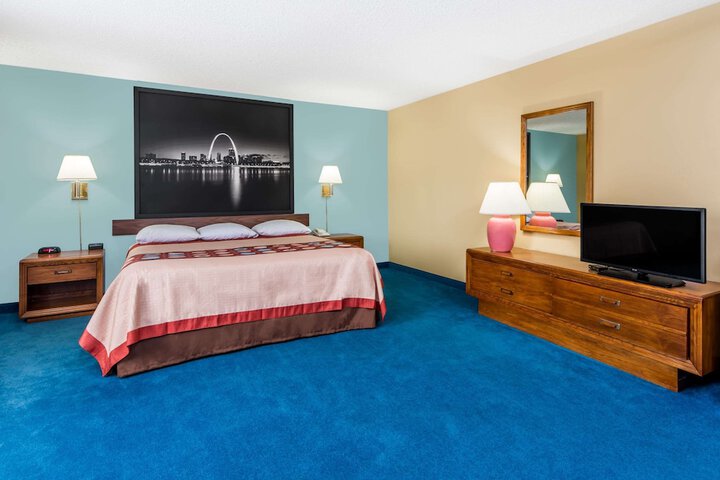 Room 14 of 31