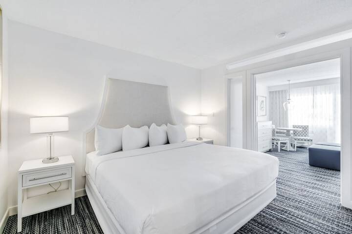 Room 26 of 62