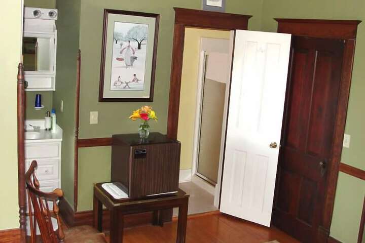Room 30 of 36
