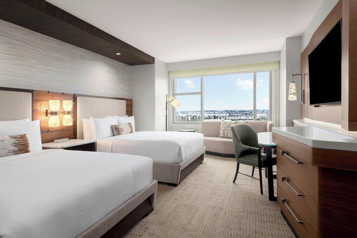 Room 50 of 153