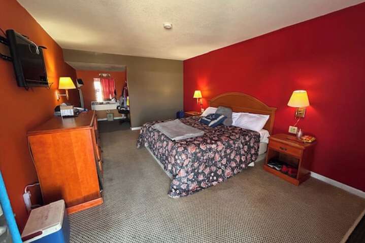 Room 12 of 15