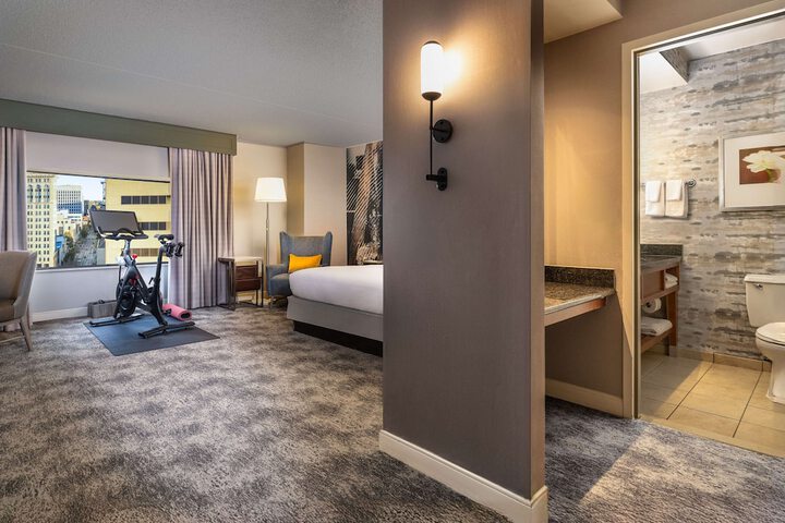 Hilton Lexington / Downtown