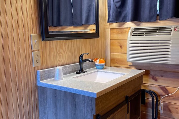 Mountain View Lodge & Cabins