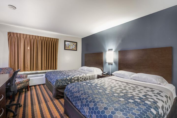 Econo Lodge Milwaukee Airport