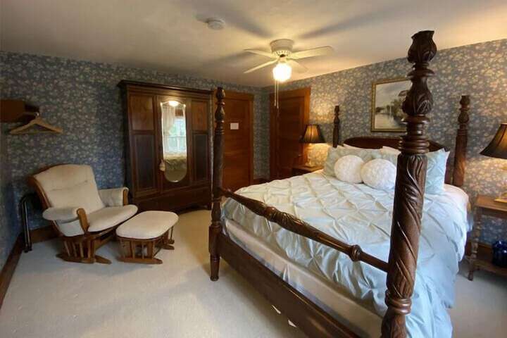 Room 47 of 89