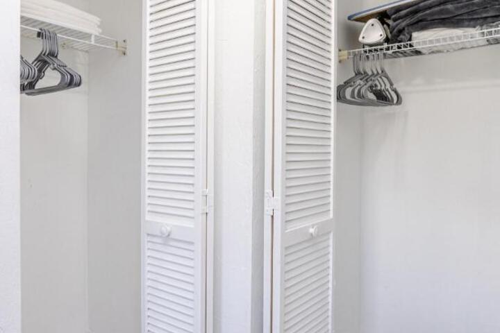 Bass & Sun Condominium 2 / 2 Bedroom