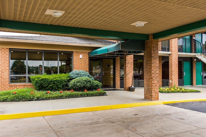 Hotel 4 of 48