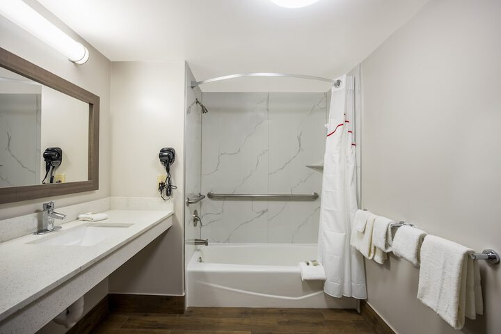 Room 20 of 34