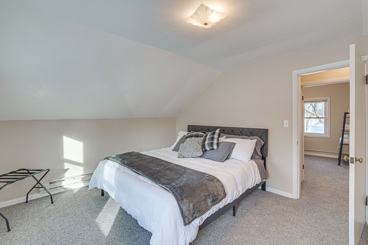 Charming Crookston Home: Walk to Downtown!