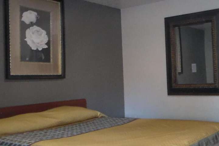 Room 15 of 30