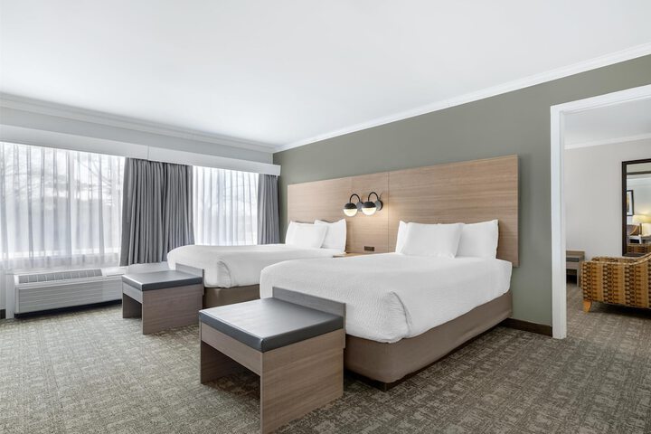 Best Western Plus Windjammer Inn & Conference Center