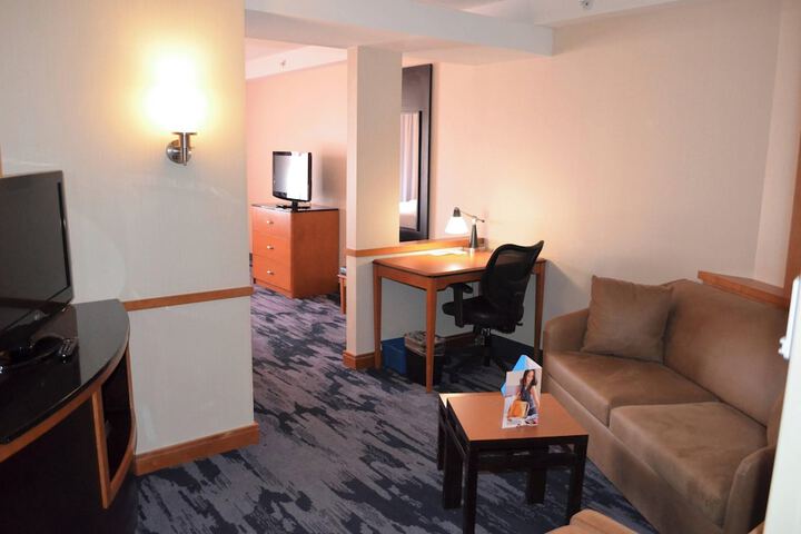 Room 18 of 27