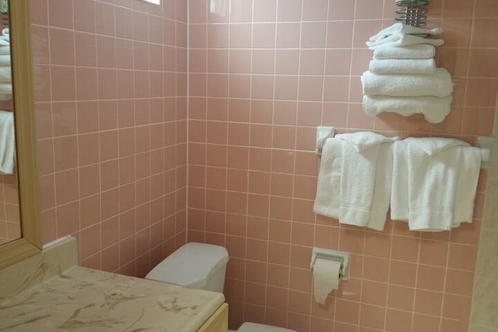 Room 25 of 44
