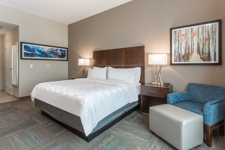 Room 21 of 32