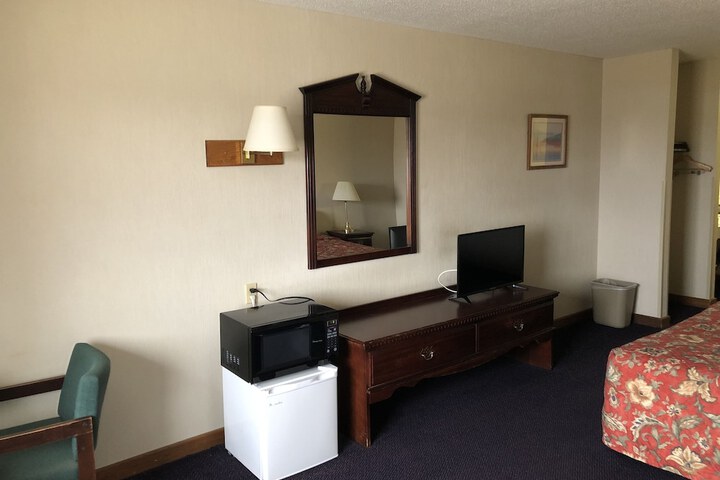 Room 33 of 56
