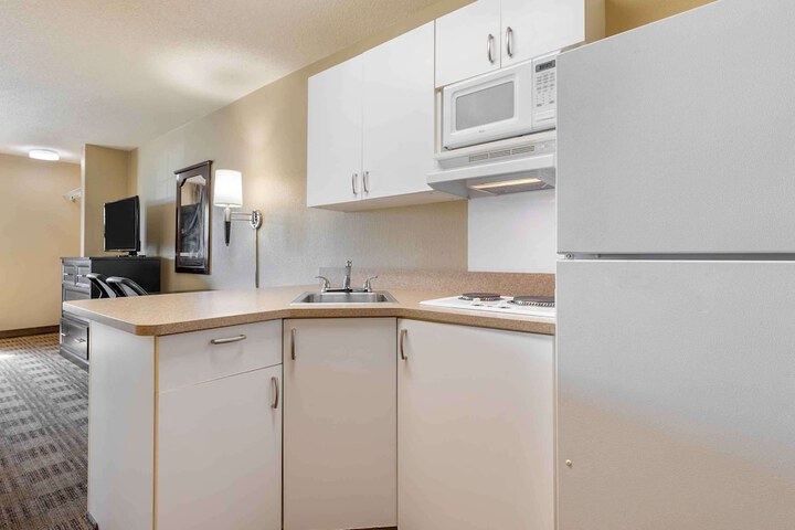Extended Stay America Select Suites - St. Louis - O Fallon IL