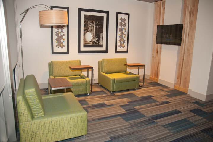 Hotel 3 of 35