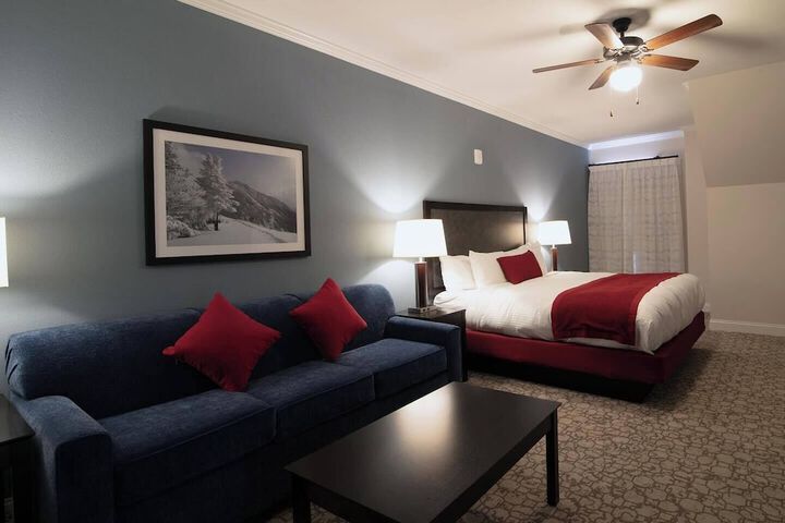 RiverWalk Resort at Loon Mountain