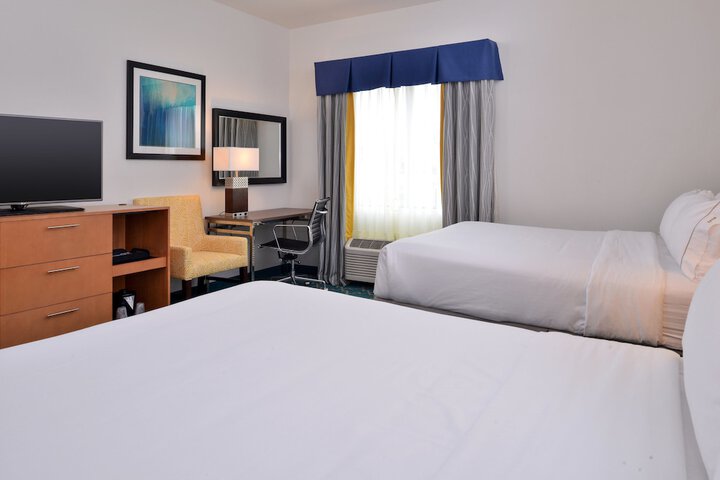 Room 14 of 39