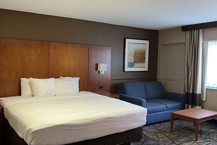 Room 15 of 26