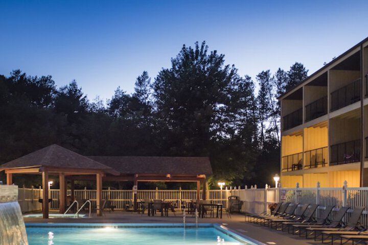 Best Western Ambassador Inn & Suites