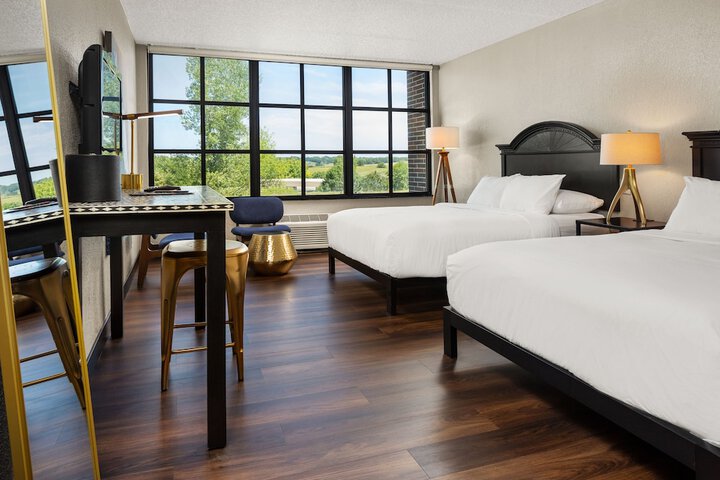 The Highlander Hotel Iowa City an Ascend Collection Hotel