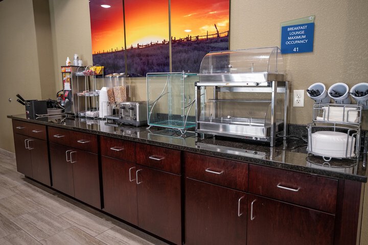 Cobblestone Hotel & Suites - Lamar