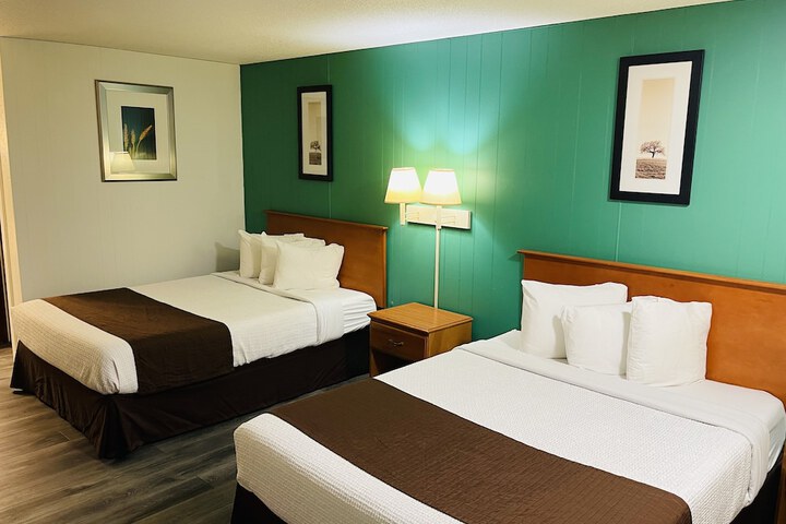 Sparta Inn