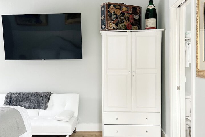 Room 9 of 64
