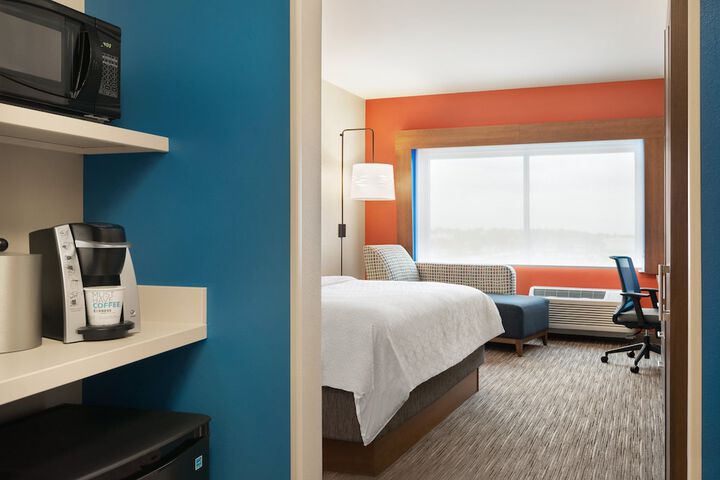 Room 20 of 38