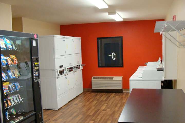 Room 13 of 28