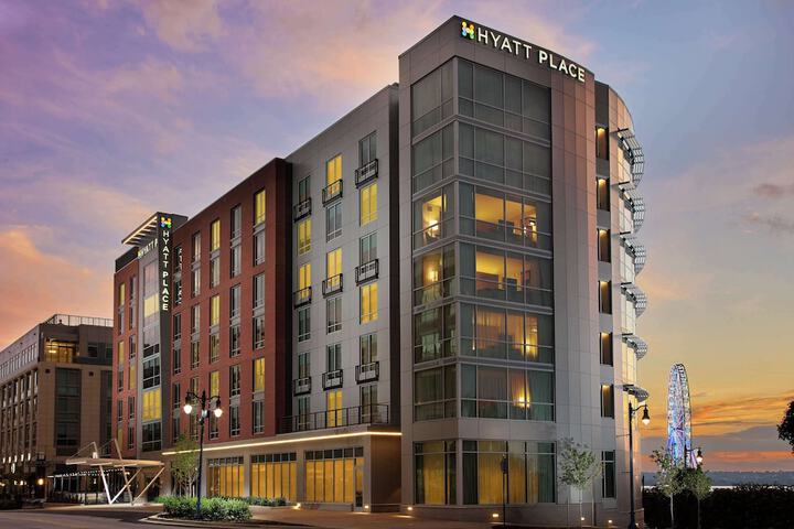 Hotel 4 of 52