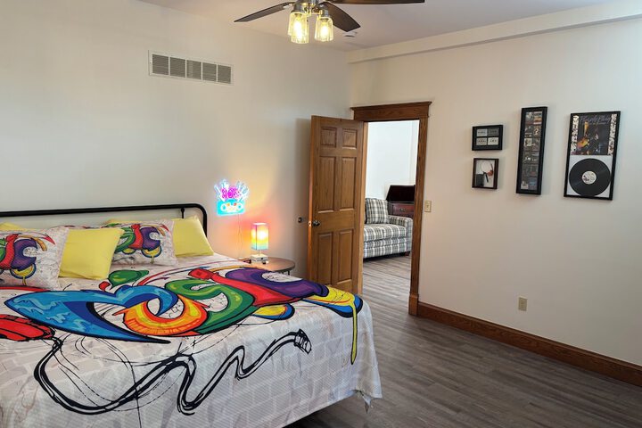 Hermann Crown Suites