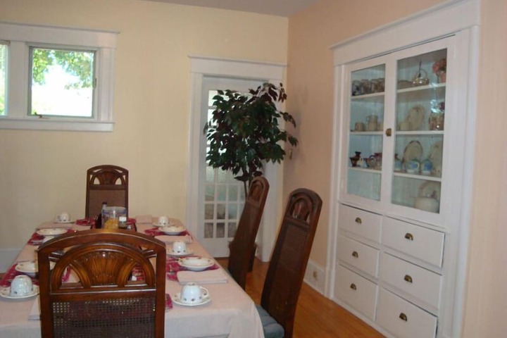 Breakfast/Coffee Service 17 of 26