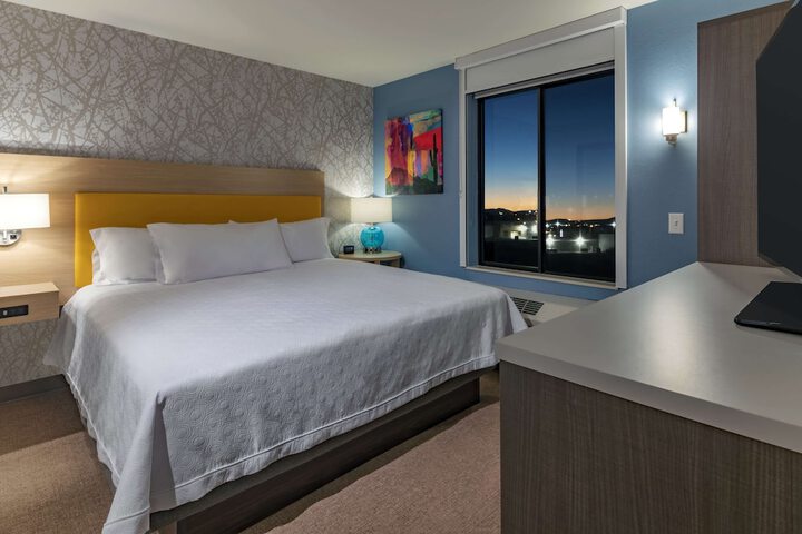 Room 26 of 37