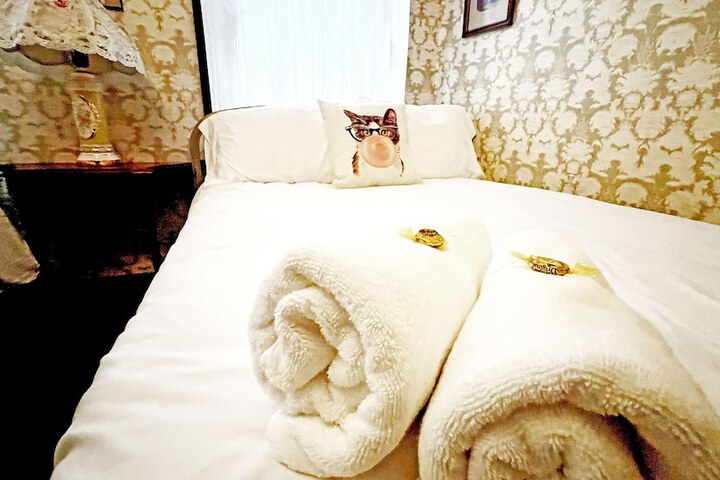Room 54 of 73