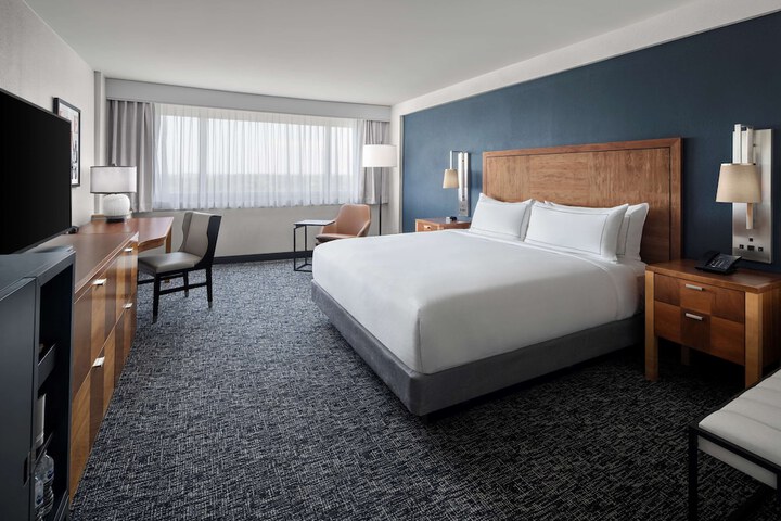 The Alloy King of Prussia - a DoubleTree by Hilton