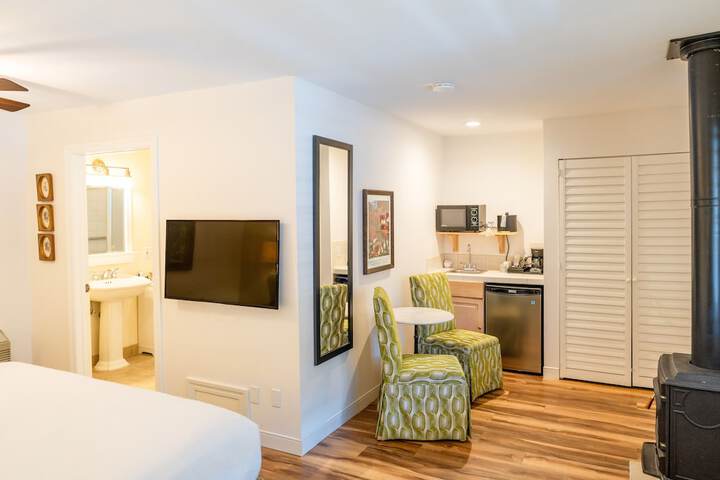 Room 41 of 106