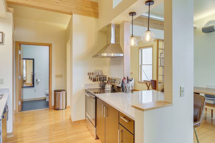 Custom Harborside Loft in the Heart of Ketchikan