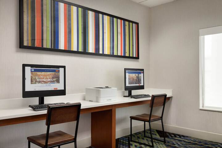 Holiday Inn Express Inn & Suites Searcy by IHG