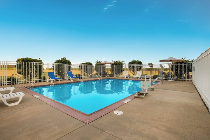 Pool 3 of 33